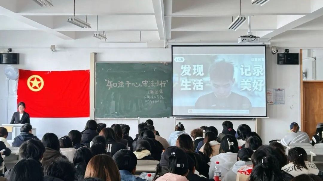 e42b3171-57c5-45d4-9f0a-0bf9b85a9f4c